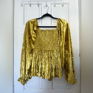 Chartreuse crushed VELVET babydoll top ✨🧚